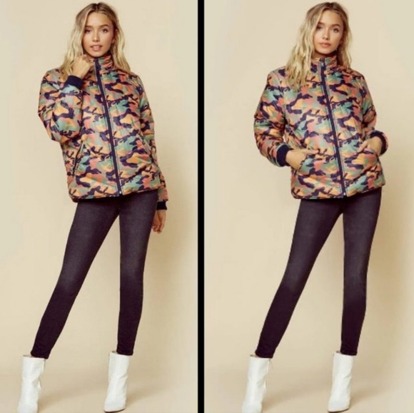 Mother two faced puffer jacket in I'm here wash - Picture 13 of 14